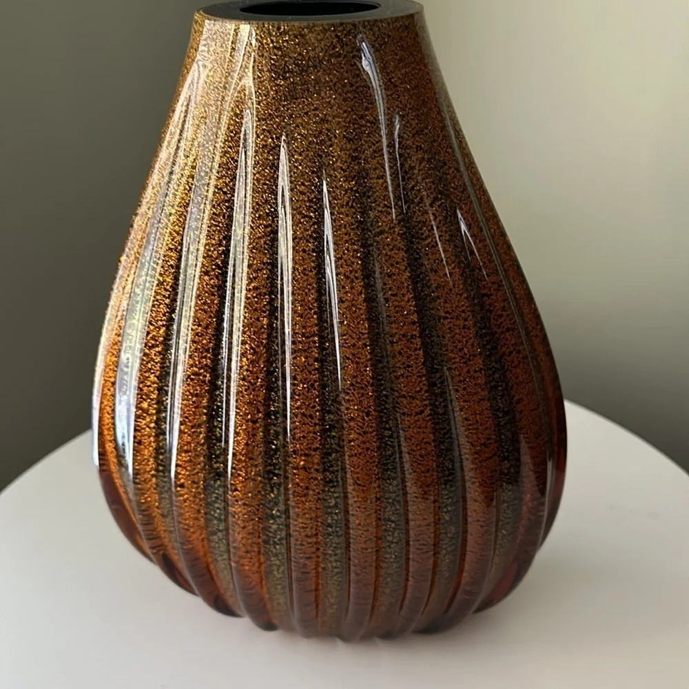 Sasaki Italian Crystal Vase Hand Crafted Marea 11” Tear Drop Ribbed Tiger’s Eye